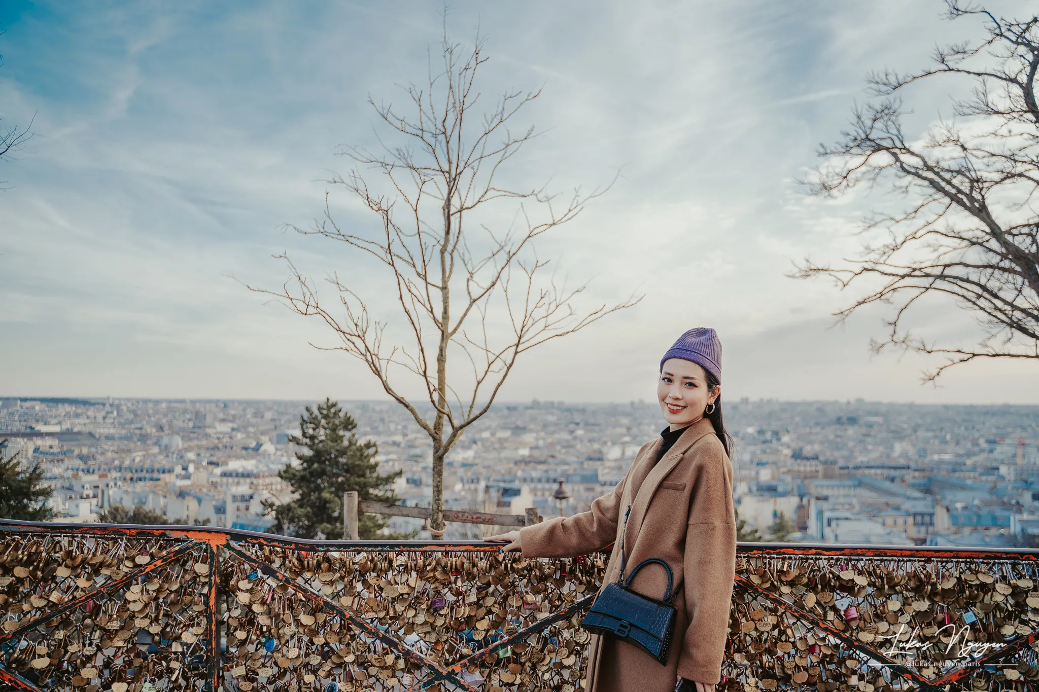 ?nh tham kh?o Lukas Paris